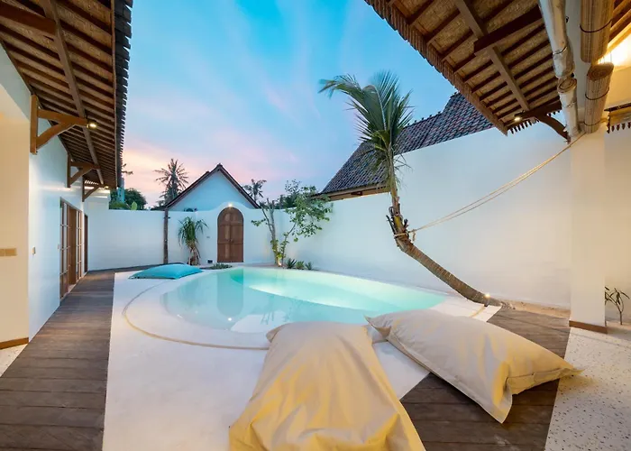 Villa Lagoona