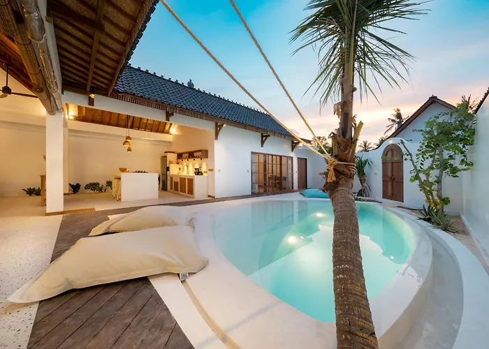 Villa Lagoona *